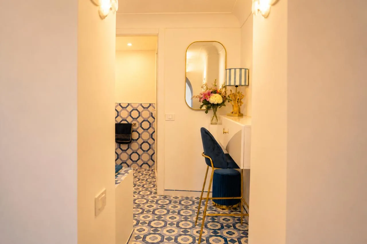 Bathrooms & terrace, Casa Giorgio Positano